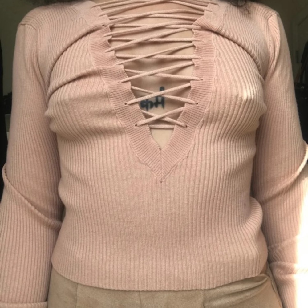 F21 lace up long sleeve Sz MEDIUM